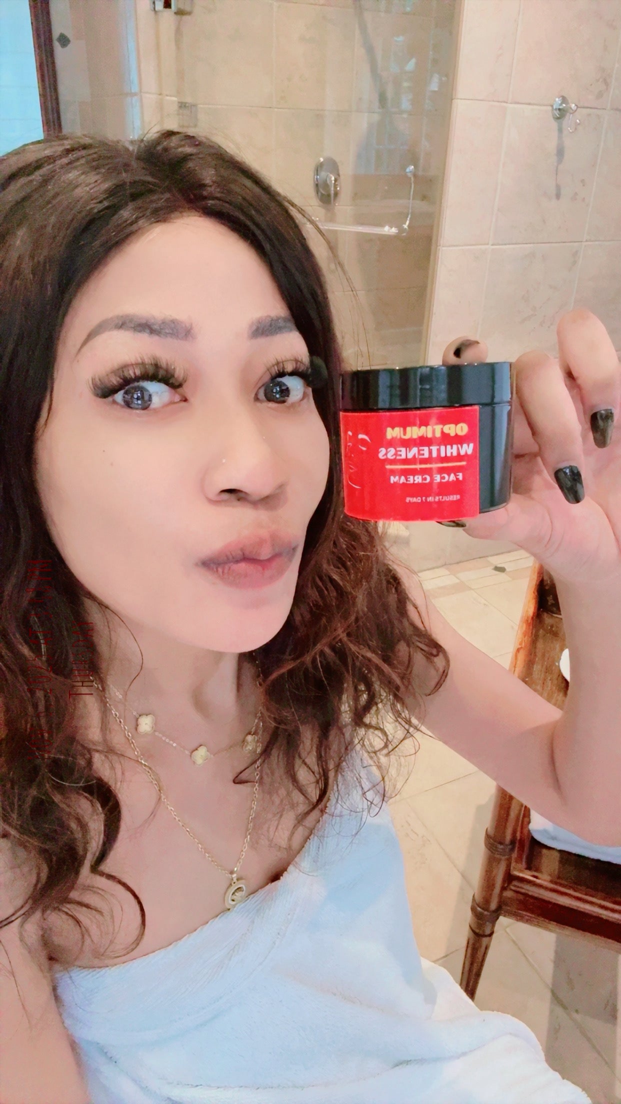 Hollywood whiteness face cream